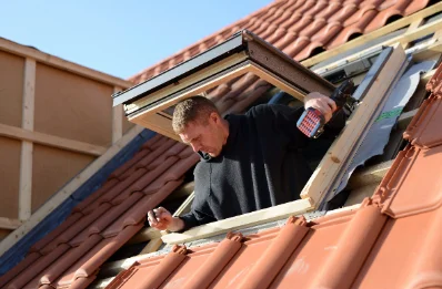 Pose de fenêtres de toit Velux à Theillay